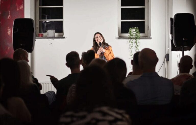 GET UP Comedy in Hamburg - Life is too short not to laugh! - The Experience of a GET UP Comedy Show