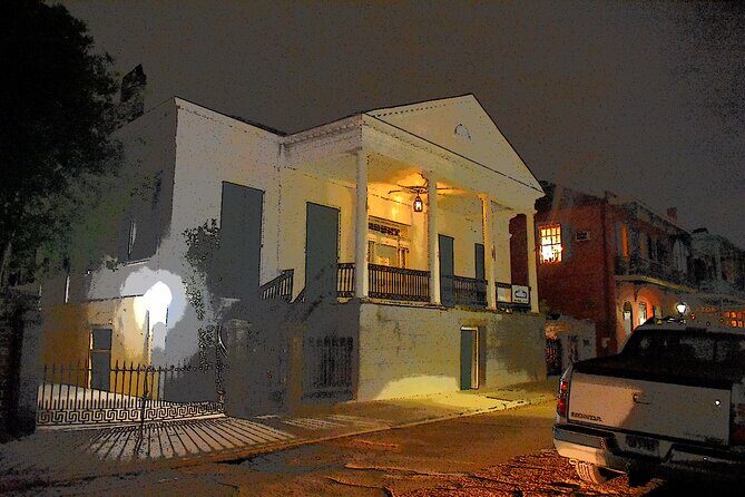 Ghost Stories and True Crime Walking Tour of the French Quarter - Who Should Consider This Tour?
