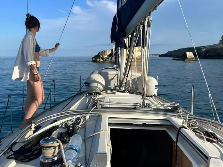 Giardini Naxos and Taormina sailing tour - The Small Group Advantage: Personal Touch & Flexibility