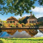 Giethoorn : 1 Hour Canal Cruise in Village With Coffee/Tea - Who Should Consider This Tour?