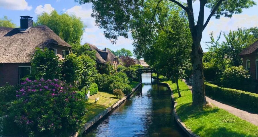 Giethoorn: Day Ticket with Canal Cruise, Coffee and Parking - Final Thoughts