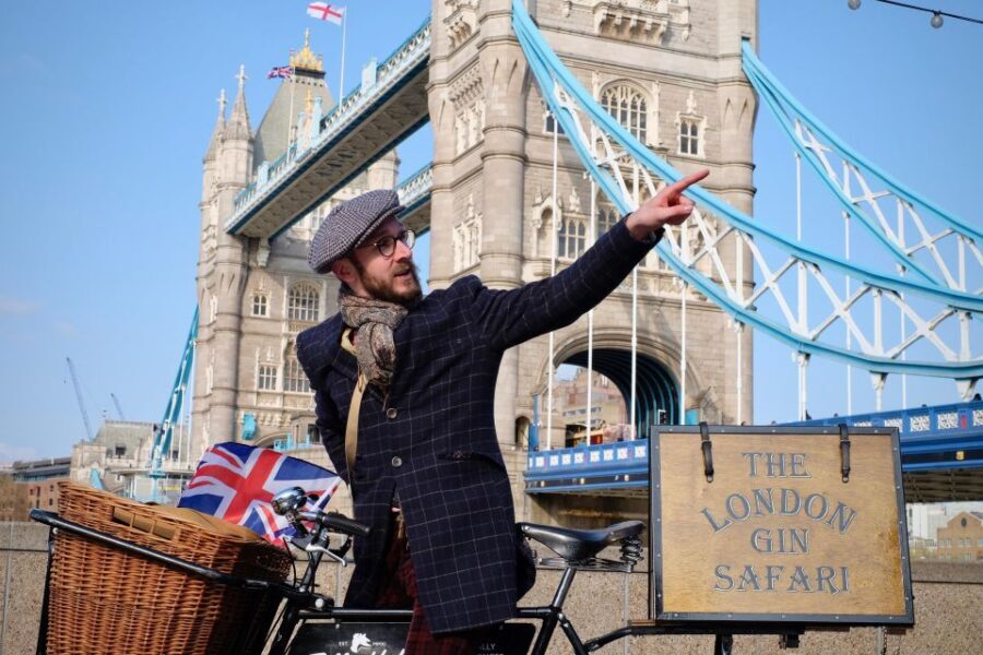 Gin Safari: Boozy London History on Two Wheels - Who Is This Tour Best For?