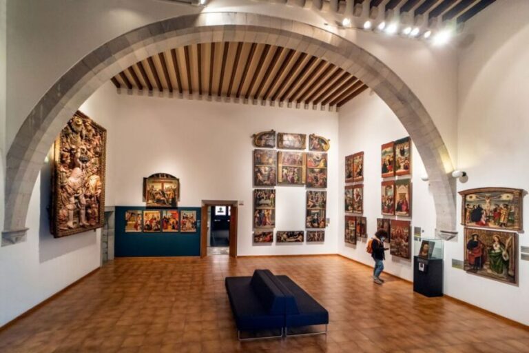 Girona Art Museum: Skip-the-Line Entry Ticket & Audio Guide - Practical Tips for a Smooth Visit