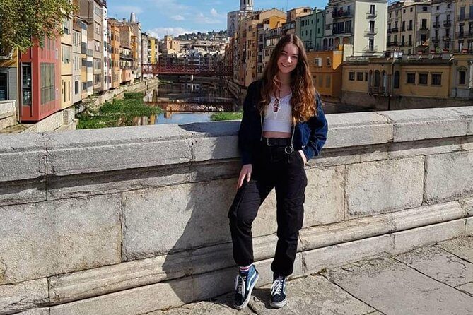 Girona Exclusive Walking Tour : Guided Tour with Small Group (3 Hours) - The Guide and Group Dynamics