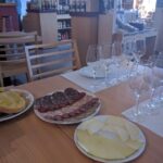 Girona: Local Wineries Tour with Breakfast and Wine Tasting - What Makes This Tour Stand Out?