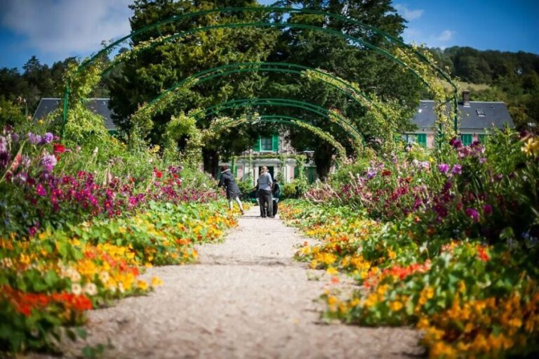 Giverny: Monet's House and Gardens Guided Tour - What to Expect from the Tour
