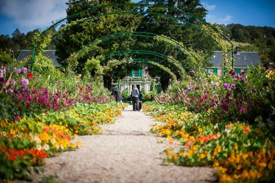 Giverny: Monet's House and Gardens Guided Tour - What to Expect from the Tour