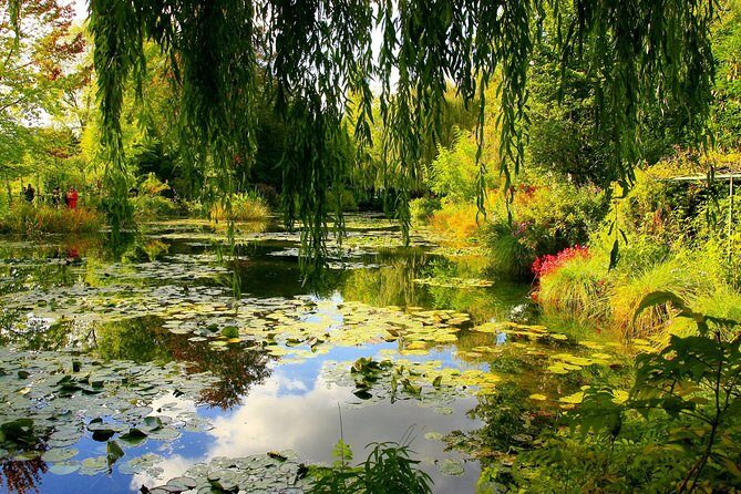 Giverny Monet's House and Gardens plus Shopping Session Day Trip - Whats the Real Value?