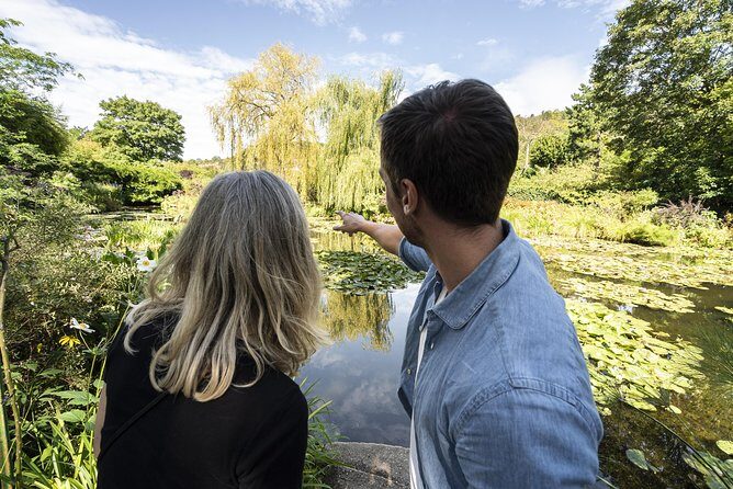 Giverny & Versailles Private Day Tour with Lunch from Paris - Who Is This Tour Best For?