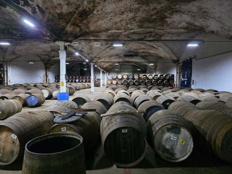 Glasgow: Private Glengoyne & Deanston Whisky Voyage - Visiting Glengoyne Distillery