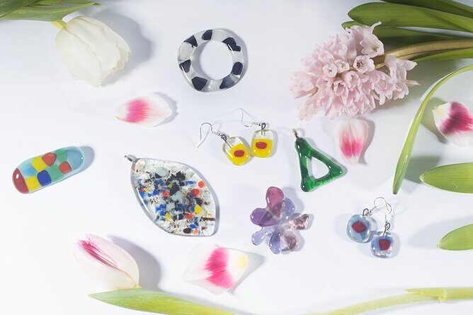 Glass Jewellery Workshop - Who Should Consider This Experience?