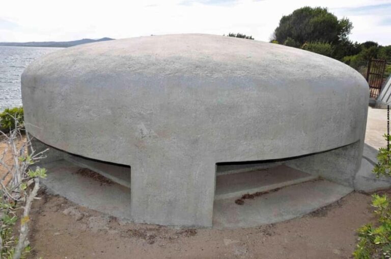 Golfo Aranci: An enchanting walk through history, plants, and geology - In-Depth Breakdown of the Tour