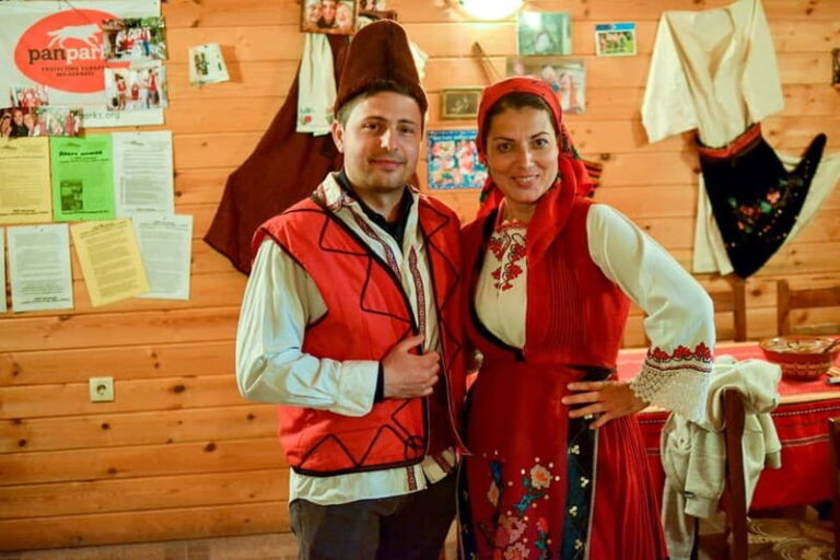 Gorno Draglishte: Local Folklore Experience w/ Food Tasting - Who Is This Tour Best For?
