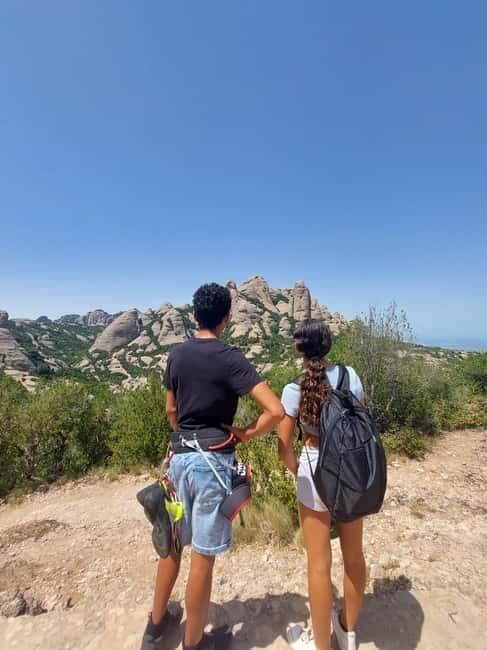 Gorros de Montserrat: climb and enjoy the magical mountain from its peaks. - What to Expect During the Climb