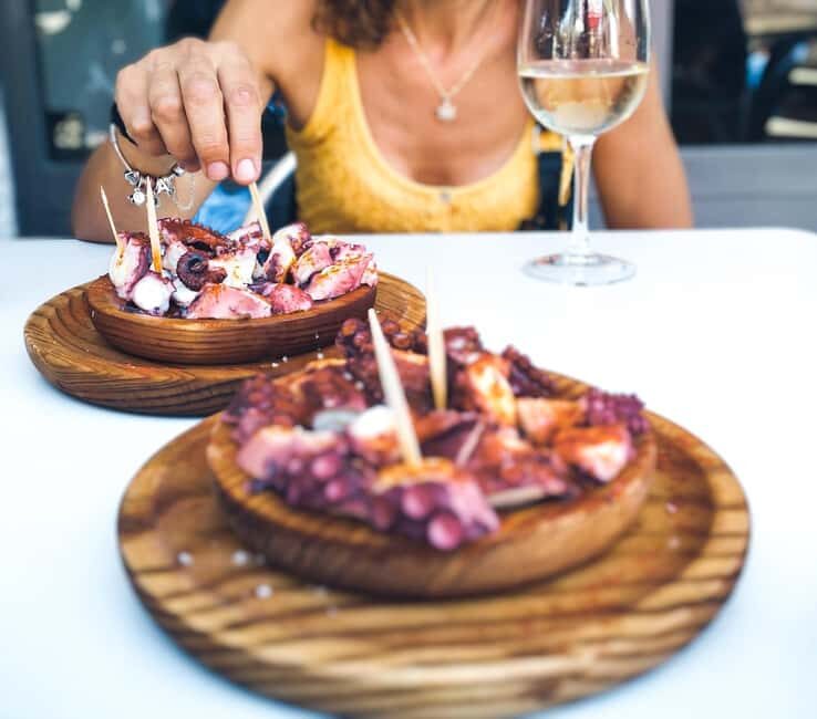 Gothic Quarter: Gourmet Food Private Tour & Sagrada Familia - How Does It All Come Together?