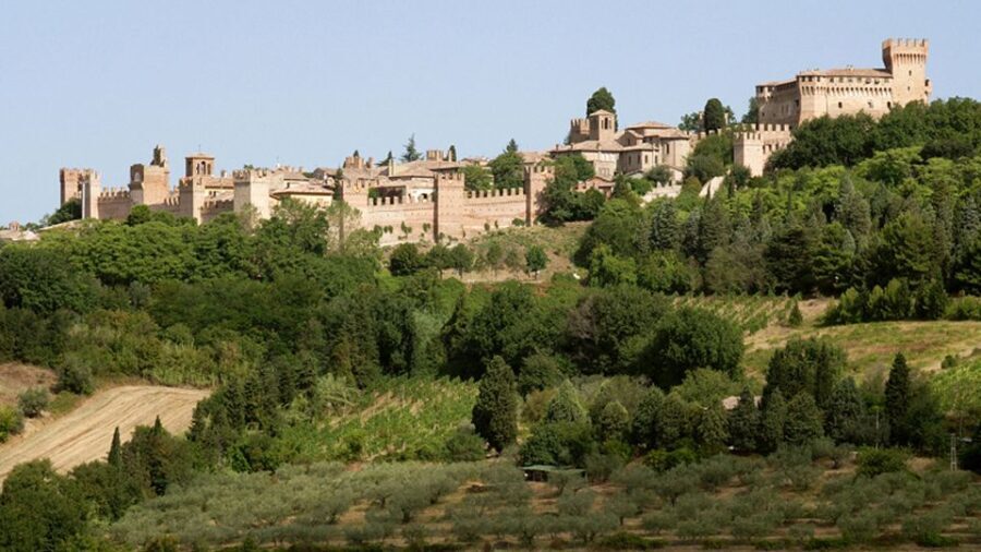 Gradara: Medieval Myths and Legends Group Walking Tour - The Experience and Practical Details