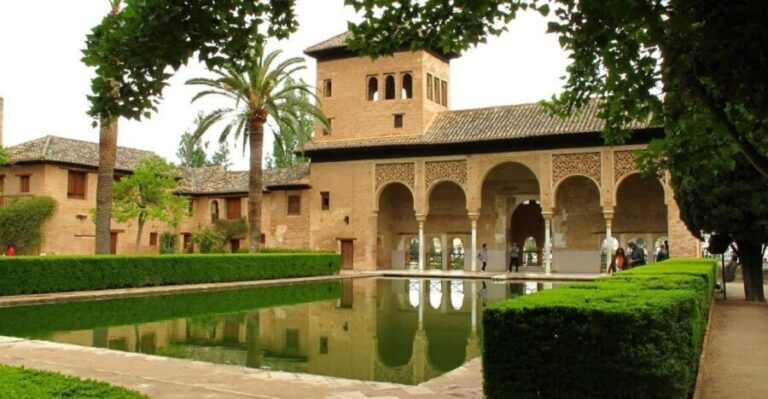 Granada: Alhambra and Generalife Gardens Guided Tour - The Value of the Tour