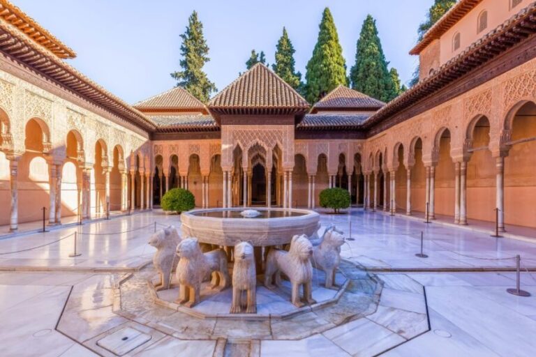 Granada: Alhambra and Nasrid Palaces Small Guided Tour - What’s Included and What to Consider