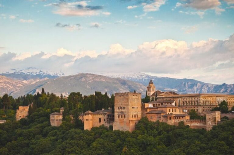 Granada: Alhambra Guided Tour with Nasrid Palaces - A Detailed Look at the Tour Itinerary