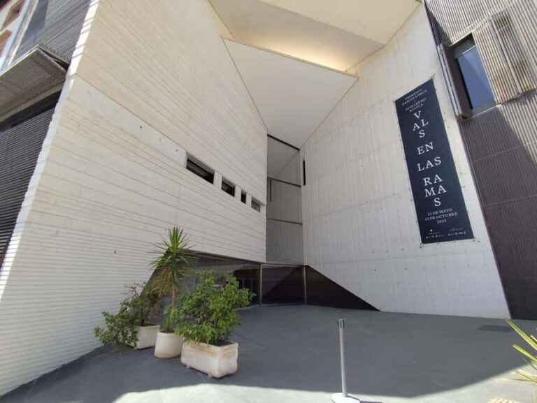 Granada: Federico Garcia Lorca Private Tour - Exploring Each Stop in Detail