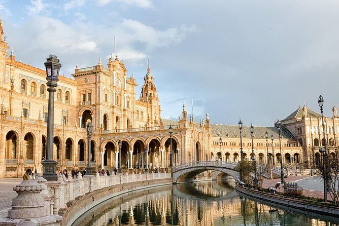 Granada Private Transfer to Seville with a Visit to Ronda - What the Reviews Say