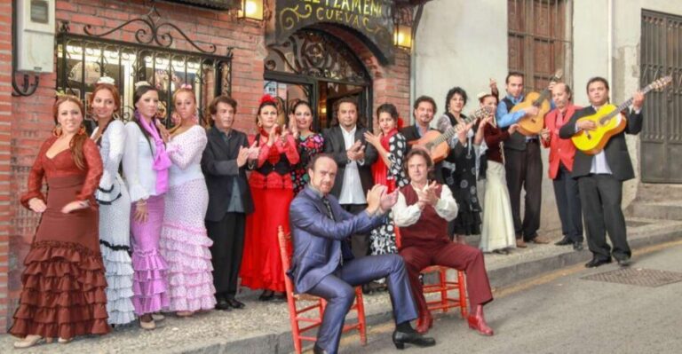 Granada: Sacromonte Caves Flamenco Show with Dinner - The Flamenco Performance: Passion at Close Range