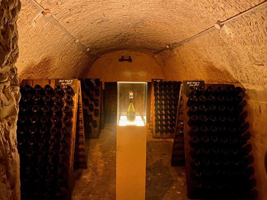 GRAND VINTAGE Taittinger Veuve Clicquot Cellars & Tastings - Analyzing the Experience