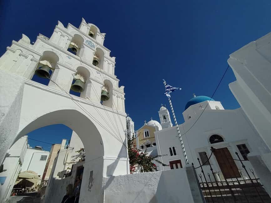 GreekAmerican guide Themistoklis to tour beautiful Santorini - What to Expect from This Tour