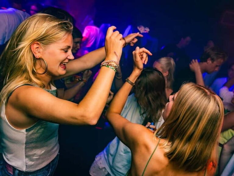 Groningen: Pub Crawl with Pub Quiz, Free Shots and Games - The Reviews in Their Own Words