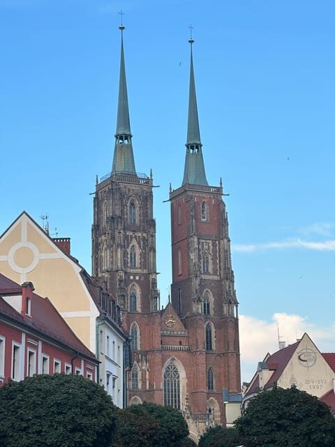 Group city tour (walking tour) through Wroclaw in German - What to Expect at Each Stop
