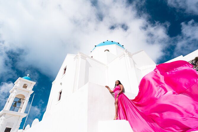 GROUP FLYING DRESS PHOTOSHOOT in Santorini - The Meeting Point and Logistics