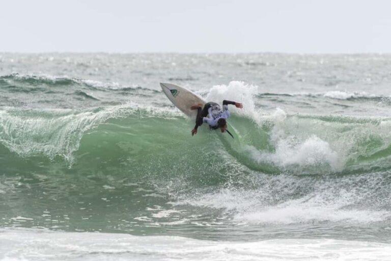 Group Surf Lesson - The Value of Quality Instruction & Equipment