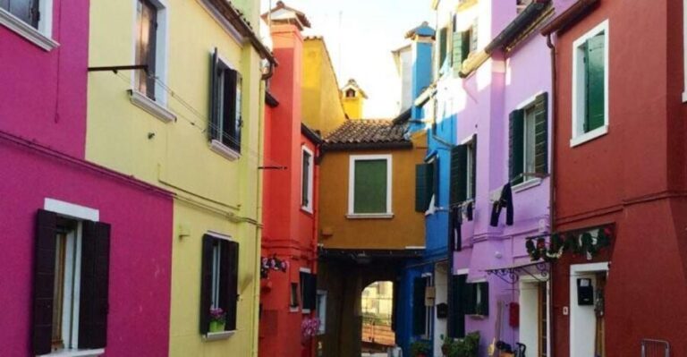 Guided Tour of Burano Island - Meeting Point and Transportation