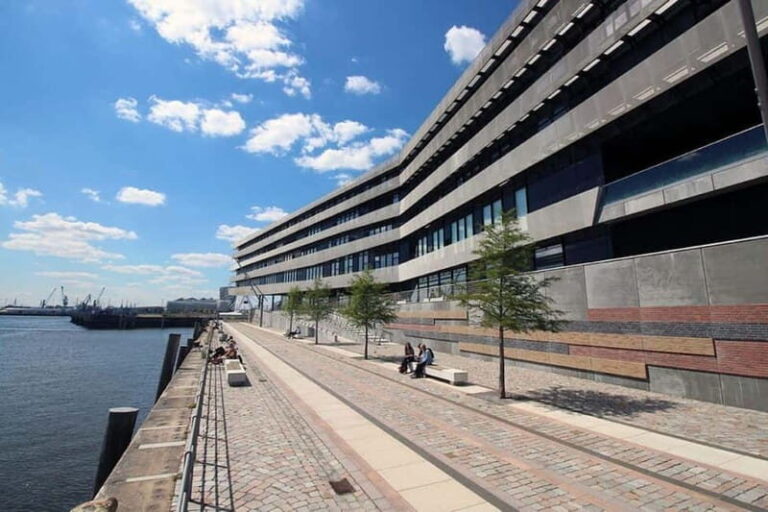 Guided tour of Hamburg - Why This Tour Offers Good Value