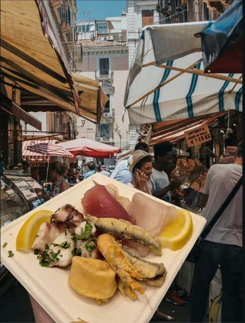 Guided tour of Ortigia with Fish Street Food at the market - The Market and Seafood Tasting: The Grand Finale
