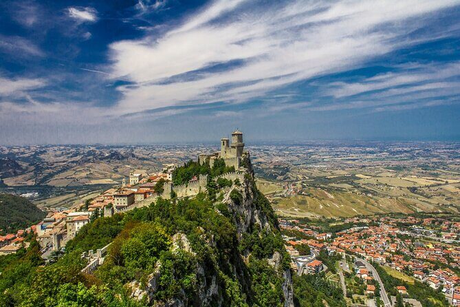 Guided Tour of San Marino at Sunset with aperitif included - Who Is This Tour Best For?