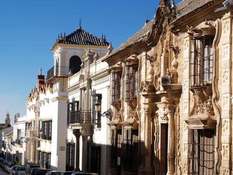 Guided tour of the Coto de las Canteras and the Roman necropolis - Who is this tour best for?