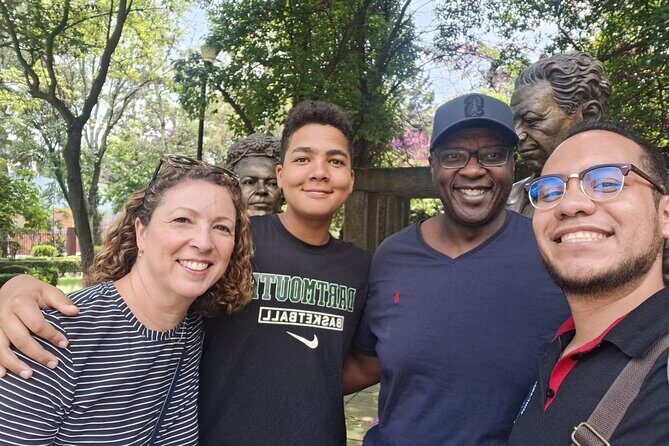 Guided tour of the Coyoacán neighborhood and the Leon Trotsky museum - Who Would Enjoy This Tour?