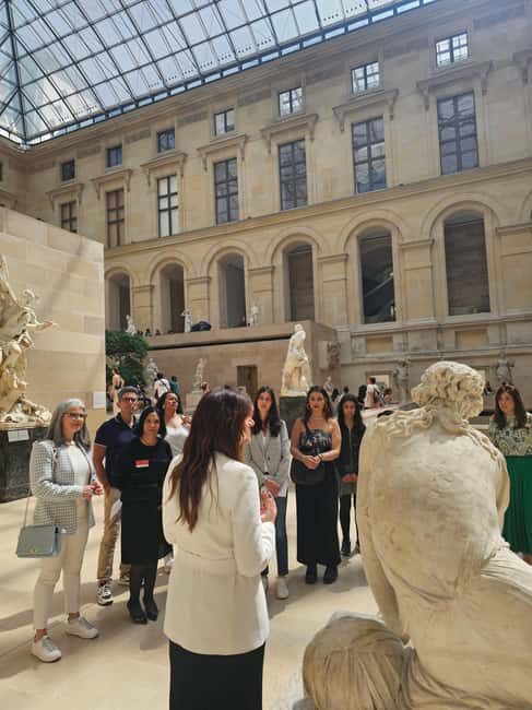 Guided tour of the Louvre Museum in Portuguese (ticket not included) - Who Should Consider This Tour?