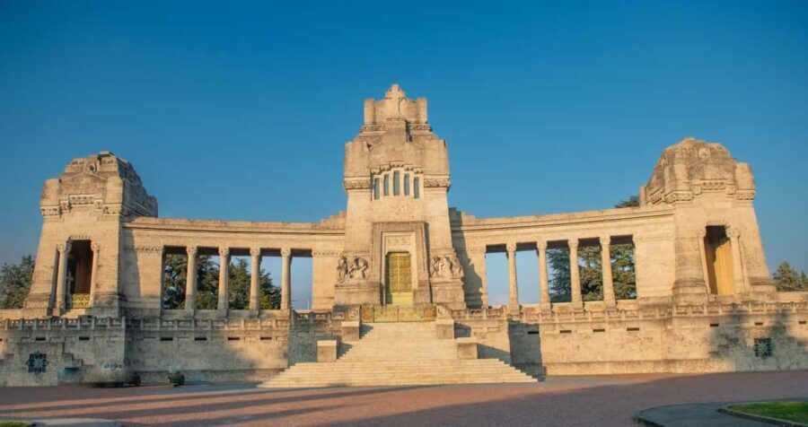 Guided tour of the Monumental Cemetery in Bergamo - Value and Who It’s For