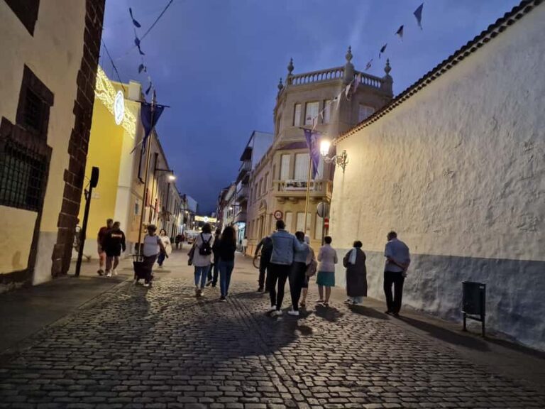 Guided visit and mysteries in San Cristóbal de La Laguna with a sweet treat. - Is This Tour Right for You?