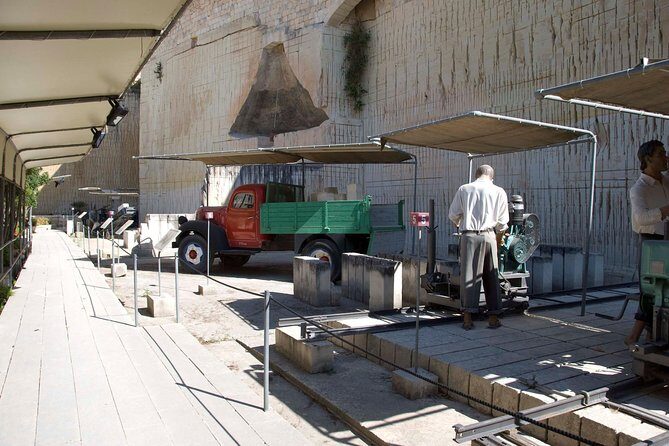 Hagar Qim temple (UNESCO) and Limestone Heritage guided tour - A Deep Dive into the Tour Itself