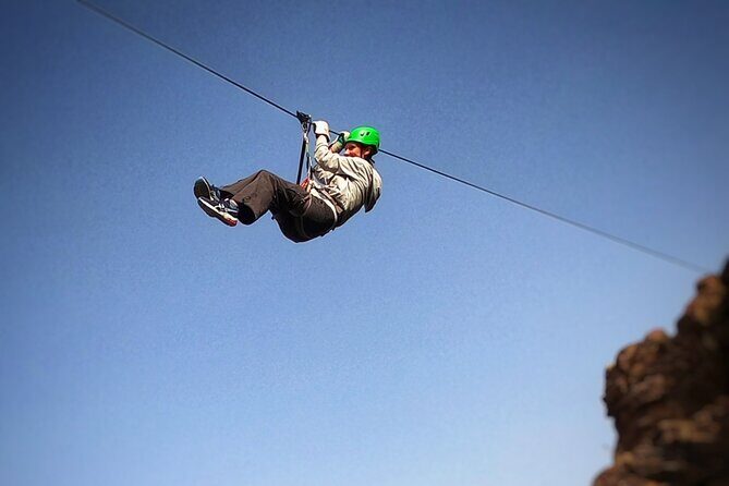 Half-Day Adventure and Climbing Via Ferrata in Gran Canaria - The Guides and Group Experience