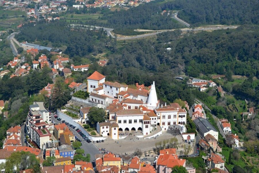 Half Day Shared Tour to Sintra with Licensed Guide - The Value and Considerations