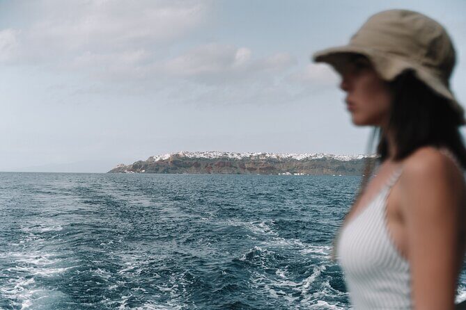 Half-Day Tailor-made Private Catamaran Cruise in Santorini - FAQs