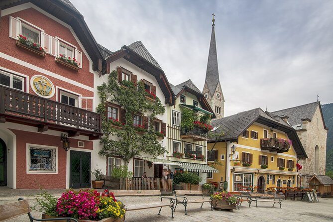 Hallstatt Private Walk Tour With A Professional Guide - What Makes This Tour Stand Out?
