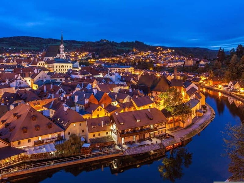 Hallstatt: Transfer to Prague via Cesky Krumlov with Tour - The Route and What You Can Expect