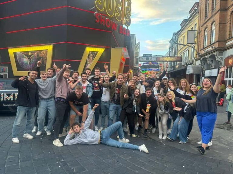 Hamburg: Night Pub Crawl through the Reeperbahn - What Makes This Tour Stand Out
