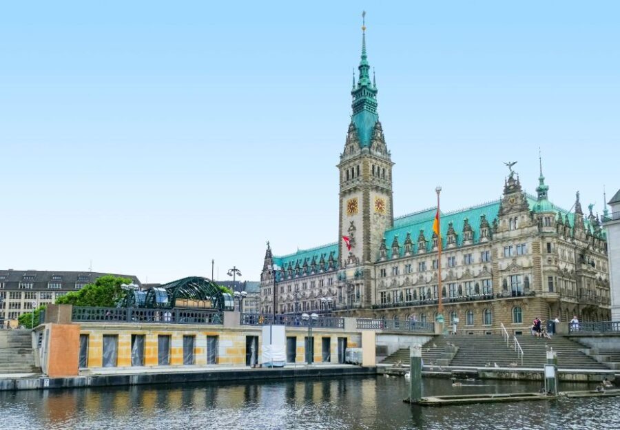 Hamburg: Old Town Highlights Private Walking Tour - The Sum Up