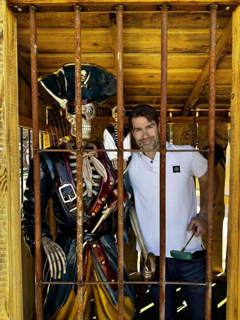 Hamburg: Pirate´s Island Adventure Mini Golf Ticket - In-Depth Look at the Experience